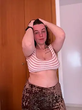 TenderLaGlamor online show from 02-06-26, 12:30