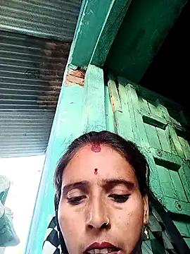 Snapshot of Arti13A chatting on 06-05-26, 12:50 Arti13A online show from 06-05-26, 12:50