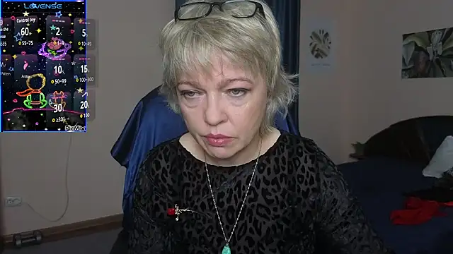 Snapshot of Rosette_Pricky chatting on 10-05-25, 06:06 Rosette Pricky online show from 10-05-25, 06:06