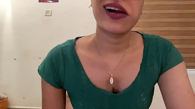 LucytheDevilQueen online show from 11-26-25, 02:45