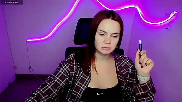 Snapshot of Bonny_Candy chatting on 09-15-25, 05:51 Bonny Candy online show from 09-15-25, 05:51