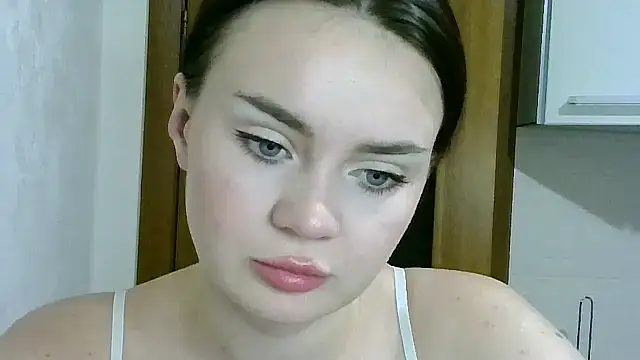 Snapshot of Bonny_Candy chatting on 10-28-25, 08:55 Bonny Candy online show from 10-28-25, 08:55