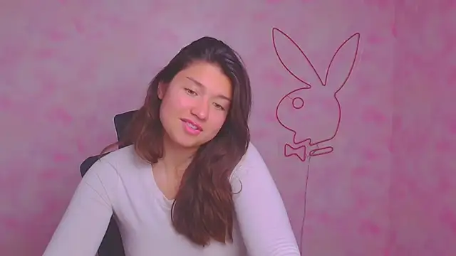 Snapshot of Sandra_Curly chatting on 10-06-25, 09:23 Sandra Curly online show from 10-06-25, 09:23