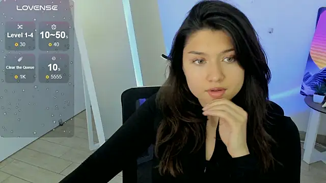 Snapshot of Sandra_Curly chatting on 10-16-25, 06:53 Sandra Curly online show from 10-16-25, 06:53