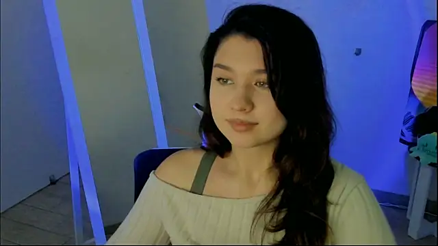 Snapshot of Sandra_Curly chatting on 11-26-25, 10:55 Sandra Curly online show from 11-26-25, 10:55