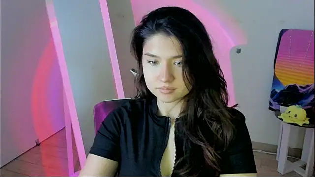 Snapshot of Sandra_Curly chatting on 12-15-25, 07:29 Sandra Curly online show from 12-15-25, 07:29