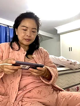 Snapshot of cgooh-611 chatting on 11-02-25, 05:43 cgooh-611 online show from 11-02-25, 05:43