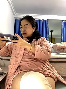 Snapshot of cgooh-611 chatting on 11-13-25, 03:49 cgooh-611 online show from 11-13-25, 03:49