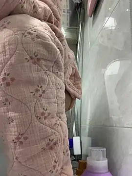 Snapshot of cgooh-611 chatting on 11-18-25, 04:50 cgooh-611 online show from 11-18-25, 04:50