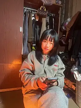 AAANINE22 online show from 10-18-25, 02:07