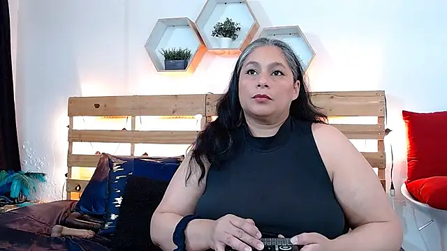 Snapshot of sheila_reeves2772 chatting on 11-24-25, 04:18 sheila reeves2772 online show from 11-24-25, 04:18