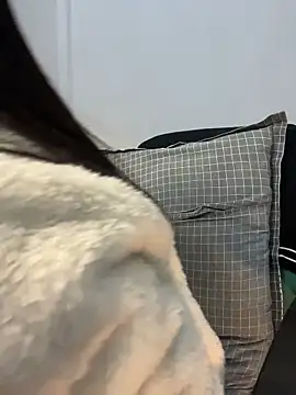 Snapshot of bunny_b4nny chatting on 12-19-25, 04:25 bunny b4nny online show from 12-19-25, 04:25