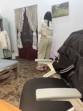 Snapshot of bunny_b4nny chatting on 02-11-26, 02:33 bunny b4nny online show from 02-11-26, 02:33