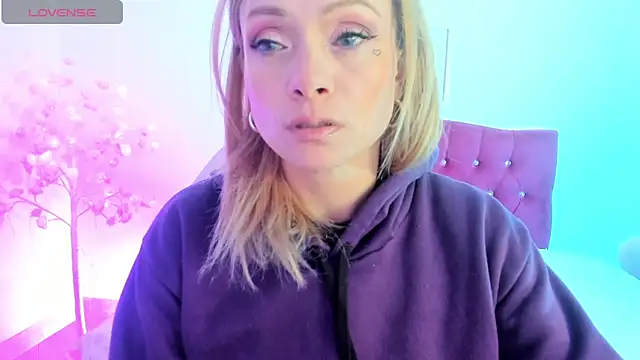 scarlett blake11 online show from 10-03-25, 04:31