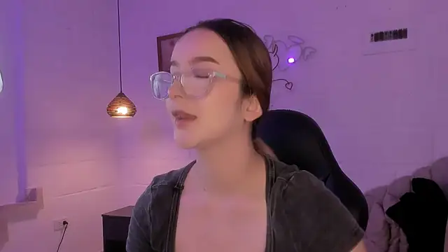 kristal joi dl online show from 09-10-25, 12:16