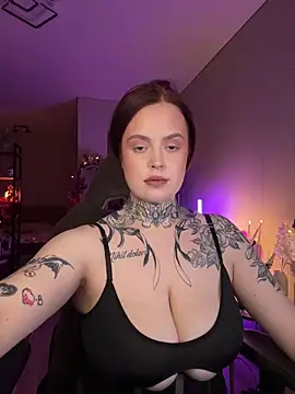 Mariiiiiway online show from 10-12-25, 04:17