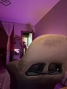 Mariiiiiway online show from 10-27-25, 07:40