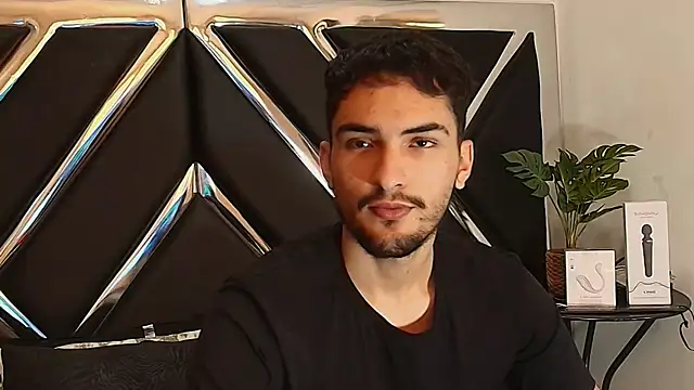 AlekRuizx online show from 09-30-25, 04:50