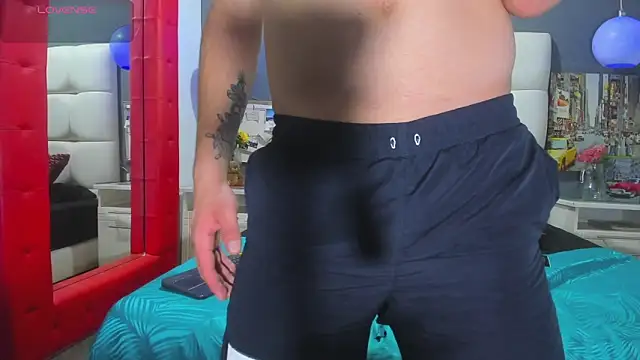 Snapshot of Max_Walker3 chatting on 10-03-25, 02:03 Max Walker3 online show from 10-03-25, 02:03