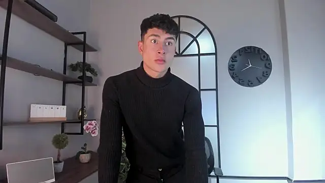 AustinJones  online show from 12-20-25, 07:32