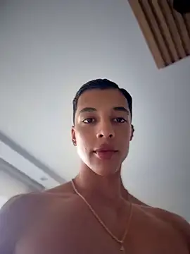 Troye Williams online show from 06-18-26, 03:38