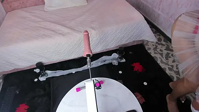 HOT EMIILY  online show from 10-25-25, 11:51