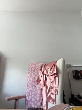 Victoria alson online show from 09-23-25, 02:20