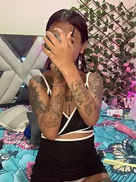 Snapshot of Dirty_isabella18 chatting on 01-07-26, 08:22 Dirty isabella18 online show from 01-07-26, 08:22