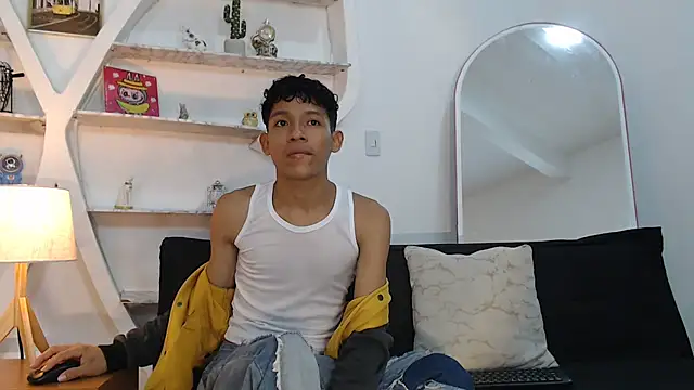 Snapshot of BEAUTY_BOYS1 chatting on 09-12-25, 07:19 BEAUTY BOYS1 online show from 09-12-25, 07:19