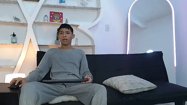 Snapshot of BEAUTY_BOYS1 chatting on 10-22-25, 07:08 BEAUTY BOYS1 online show from 10-22-25, 07:08