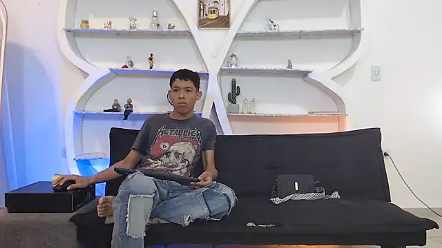 Snapshot of BEAUTY_BOYS1 chatting on 11-14-25, 07:18 BEAUTY BOYS1 online show from 11-14-25, 07:18