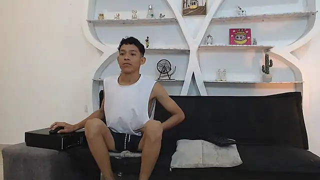 Snapshot of BEAUTY_BOYS1 chatting on 11-26-25, 07:31 BEAUTY BOYS1 online show from 11-26-25, 07:31