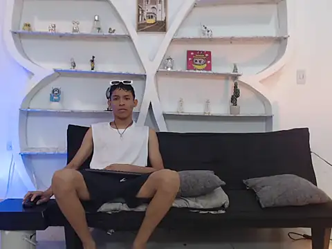 Snapshot of BEAUTY_BOYS1 chatting on 12-02-25, 07:14 BEAUTY BOYS1 online show from 12-02-25, 07:14