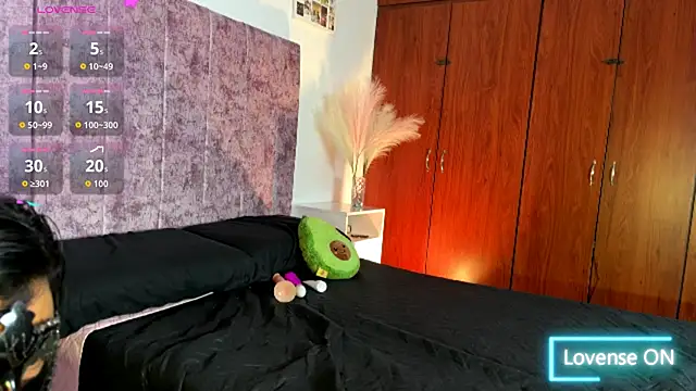 Snapshot of Kathika1 chatting on 02-03-26, 05:27 Kathika1 online show from 02-03-26, 05:27