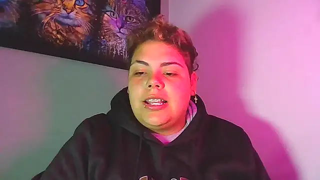 Snapshot of Hailey_Curvy chatting on 09-10-25, 03:17 Hailey Curvy online show from 09-10-25, 03:17