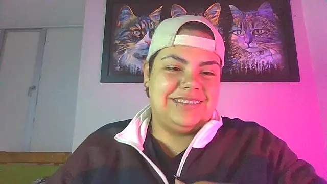 Snapshot of Hailey_Curvy chatting on 10-02-25, 03:13 Hailey Curvy online show from 10-02-25, 03:13