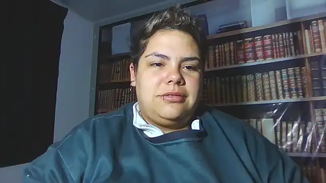 Snapshot of Hailey_Curvy chatting on 10-10-25, 11:09 Hailey Curvy online show from 10-10-25, 11:09