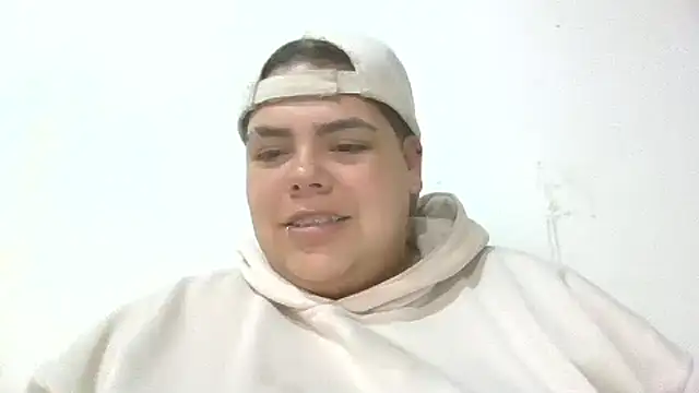 Snapshot of Hailey_Curvy chatting on 10-18-25, 08:42 Hailey Curvy online show from 10-18-25, 08:42