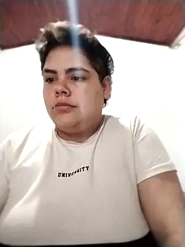 Snapshot of Hailey_Curvy chatting on 11-05-25, 10:43 Hailey Curvy online show from 11-05-25, 10:43