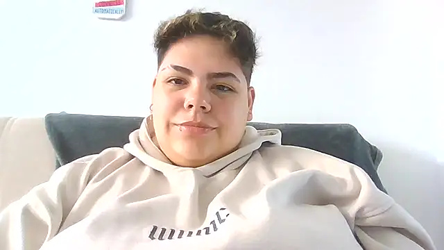 Snapshot of Hailey_Curvy chatting on 12-04-25, 05:43 Hailey Curvy online show from 12-04-25, 05:43