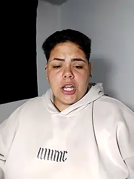 Snapshot of Hailey_Curvy chatting on 02-06-26, 05:01 Hailey Curvy online show from 02-06-26, 05:01