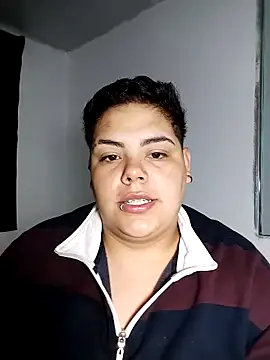 Snapshot of Hailey_Curvy chatting on 02-09-26, 09:24 Hailey Curvy online show from 02-09-26, 09:24