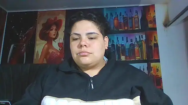 Snapshot of Hailey_Curvy chatting on 06-08-26, 03:51 Hailey Curvy online show from 06-08-26, 03:51