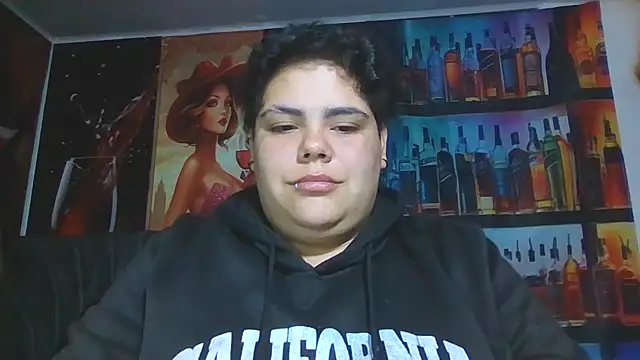 Snapshot of Hailey_Curvy chatting on 06-18-26, 09:14 Hailey Curvy online show from 06-18-26, 09:14
