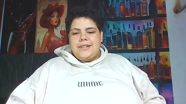 Snapshot of Hailey_Curvy chatting on 06-19-26, 03:11 Hailey Curvy online show from 06-19-26, 03:11