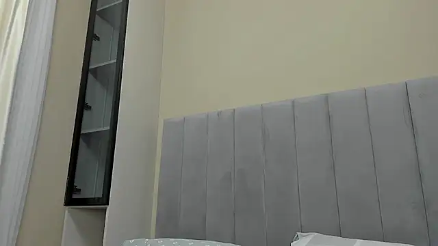 Touch me online show from 02-14-25, 05:03