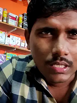 Snapshot of Markroco696 chatting on 10-21-25, 03:40 Markroco696 online show from 10-21-25, 03:40