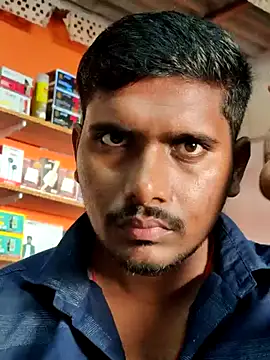 Snapshot of Markroco696 chatting on 11-06-25, 02:45 Markroco696 online show from 11-06-25, 02:45