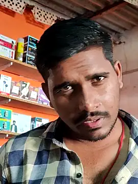 Snapshot of Markroco696 chatting on 11-07-25, 03:39 Markroco696 online show from 11-07-25, 03:39