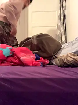 Snapshot of DanBfl chatting on 09-29-25, 03:50 DanBfl online show from 09-29-25, 03:50